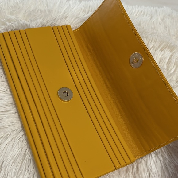 Authentic! - Picture 2 of 4